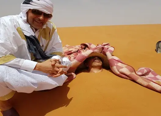 شوباني “يدفن” الوزير الرباح تحت رمال مرزوكة (فيديو)