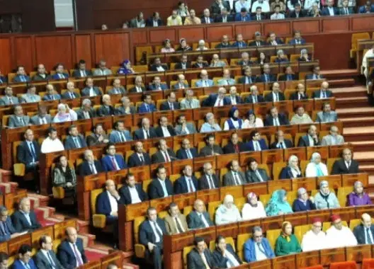 بيجيدي يهاجم الحكومة بسبب “الزبونية” في التعيينات بالمناصب العليا