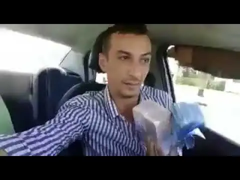 قصة سائق الطاكسي الذي أعاد 10 ملايين لصاحبها وحصل على ألف درهم