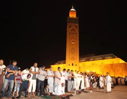 بعد إضافة ساعة لهواتف المغاربة.. مساجد تؤذن لصلاة الفجر قبل وقتها