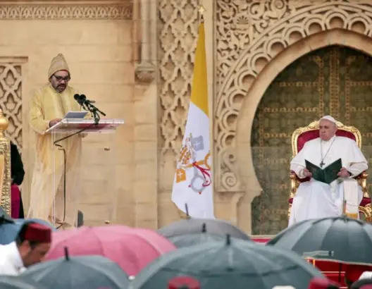 الملك: أنا أمير المؤمنين لجميع الأديان.. وليس الدين من يجمع الإرهابيين (فيديو وصور)