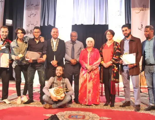 فيلم “الأم مدرسة” يفوز بالجائزة الكبرى للمهرجان الوطني للفيلم التربوي تزامنا مع الذكرى الثلاثين لـ”الرسالة” (صور)