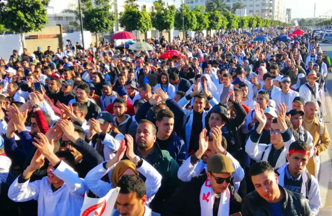 تنسيق نقابي يعلن المشاركة في مسيرة “المتعاقدين” ويدعو لإضراب وطني