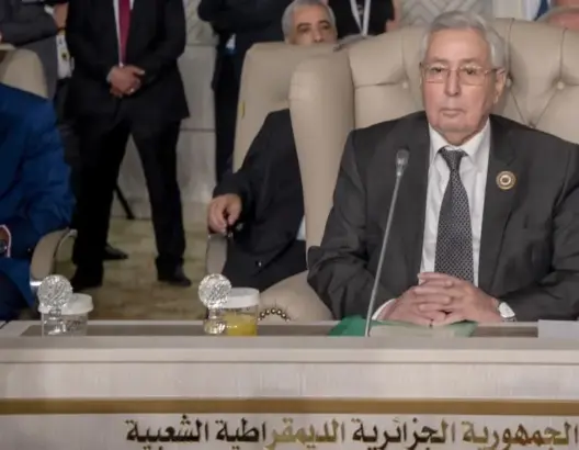 تنصيب بن صالح رئيسا مؤقتا خلفا لبوتفليقة وسط تجدد الاحتجاجات