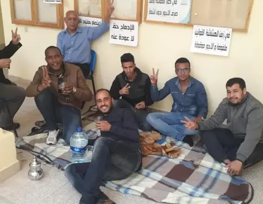 تأخر أجور المتعاقدين بزاكورة يدفعهم للاعتصام .. والمديرية: لا علم لنا بالأمر (صور)