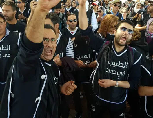 الأطباء يهددون بالتصعيد ويطالبون أيت الطالب بالتدخل الفوري قبل فوات الأوان