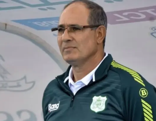 النتائج السلبية تُطارد بادو الزاكي .. هلال الشابة التونسي يقرر الانفصال عنه