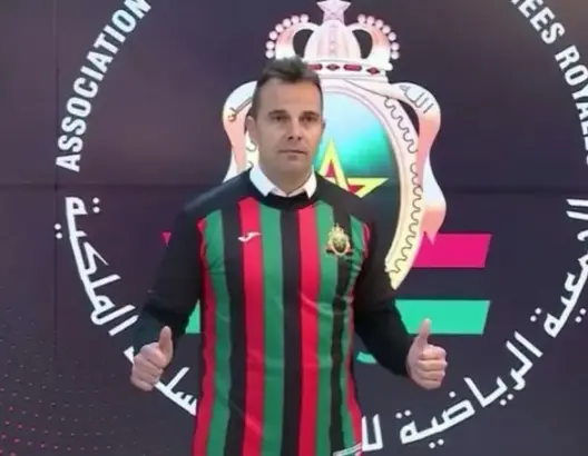الشمامي: احتجاج جماهير الجيش رد فعل طبيعي ومتمسكون بألوس مدربا