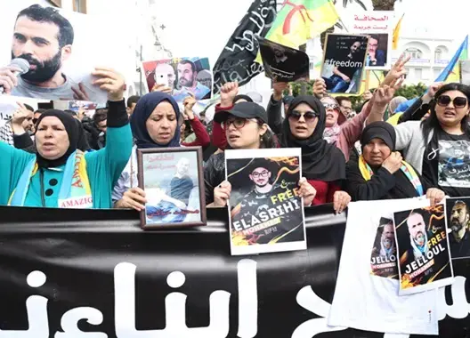 رغم أن القانون يسمح.. لماذا لم يصدر البرلمان “عفوا” عن معتقلي الريف؟
