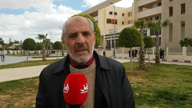 أب أمين مقلش لـ”العمق”: تهمة ابني أنه خرج يطالب برغيف خبز