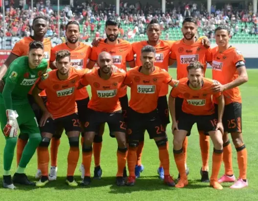 الجعواني يعلن تشكيلة نهضة بركان في نهائي كأس الكاف أمام الزمالك