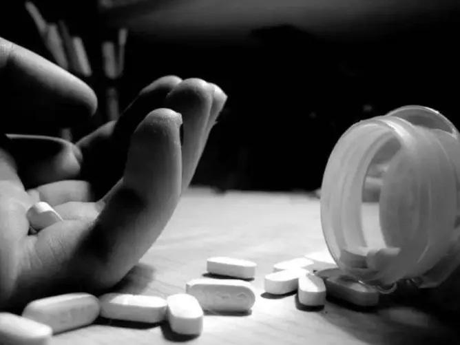 ثاني حالة انتحار بوجدة خلال أسبوع .. فتاة تبتلع حبات دواء خطير