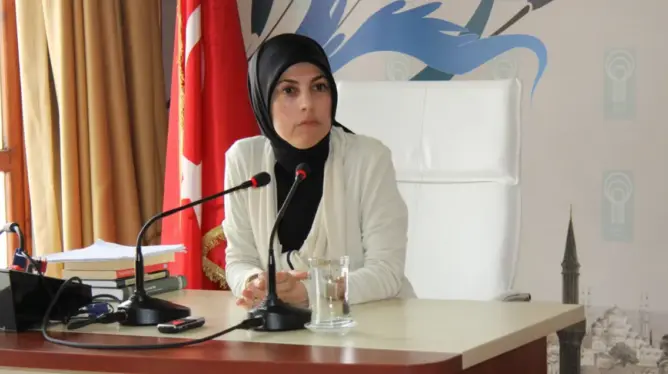 عندما ينتصر الحجاب على العلمانية