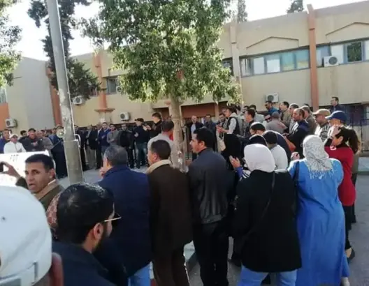 “تعنيف المتعاقدين” يخرج تنسيق نقابي للإحتجاج بخنيفرة ضد وزارة أمزازي (صور)