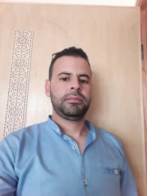 بناء الإنسان مقدم على بناء الجدران