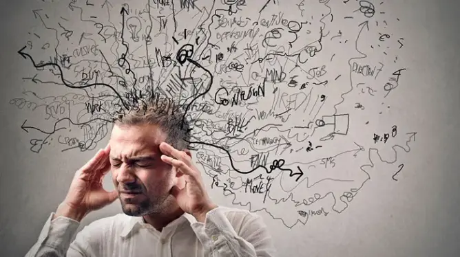 التفكير بدون توقف أكثر الشكاوى النفسية شيوعًا.. هل هو مرض أم تجربة بشرية طبيعية؟