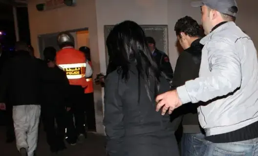 طنجة.. توقيف أكثر من 20 شخصا للاشتباه في الدعارة والتحريض على الفساد