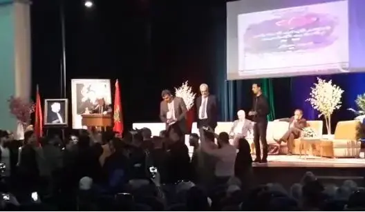 اتحاديون غاضبون من لشكر يمنعونه من الكلام في لقاء بالمضيق (فيديو)