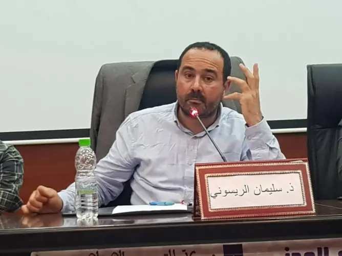 هيئة حقوقية تتهم إدارة السجون بمصادرة أوراق الريسوني والعبث بمشروعه الروائي