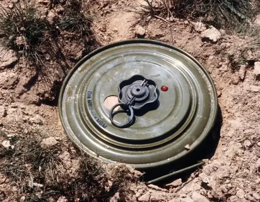 انفجار لغم يتسبب في بتر أصابع يد راع غنم بخنيفرة