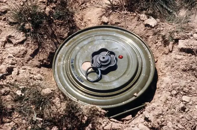 انفجار لغم يتسبب في بتر أصابع يد راع غنم بخنيفرة