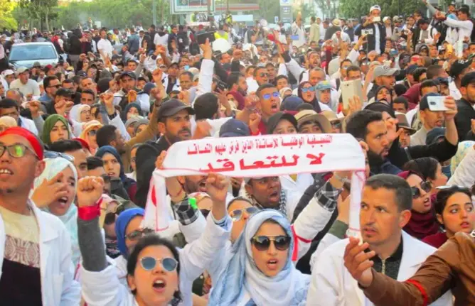 وزارة بنموسى توافق على إدماج “المتعاقدين” وإلغاء أنظمة الأكاديميات