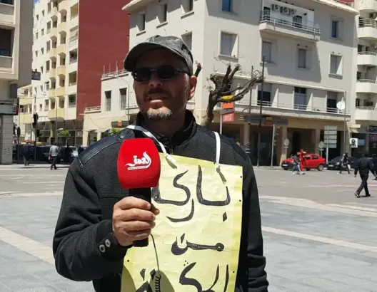 مواطن بوجدة يدخل في اعتصام مفتوح بعد سحب مصدر رزقه الوحيد (فيديو)