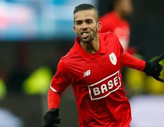المغربي كارسيلا يتوج بجائزة أفضل لاعب عربي بالبطولة البلجيكية