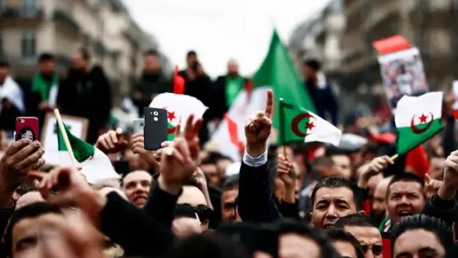 الجزائر تتربع على عرش إفريقيا في قطع الانترنيت عمدا عن مواطنيها