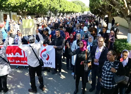 المتصرفون يحتشدون بالرباط احتجاجا على “تجاهل” مطالبهم (فيديو)