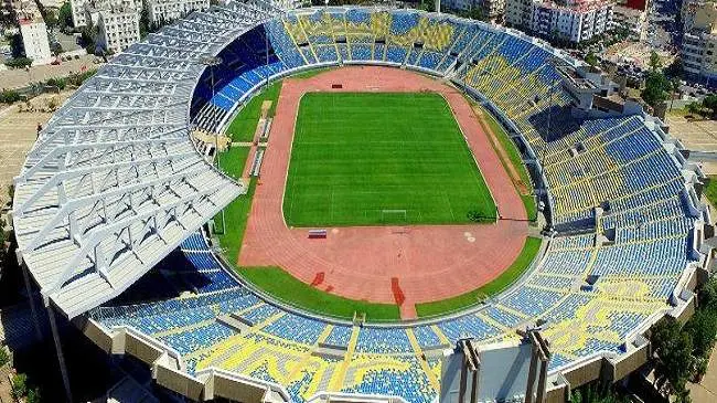 نائب رئيس جماعة البيضاء يكشف موعد افتتاح ملعب “دونور” (صور)