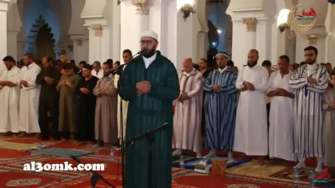 تعويضات الأئمة تصل 1200 درهم شهريا و26% منهم يسكنون بالمساجد مجانا