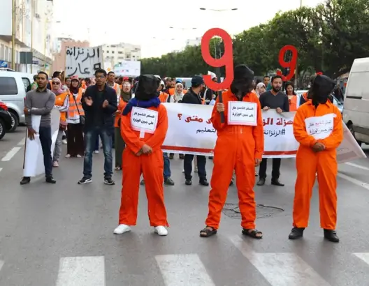 الحكومة تعد بمعالجة ملف أساتذة “الزنزانة 9” خلال سنتين