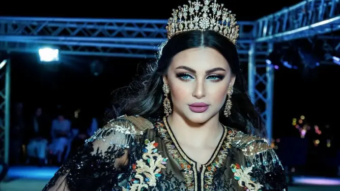 بحضور ملكة جمال العرب و13 مصممة.. الناظور تحتفل بالقفطان المغربي