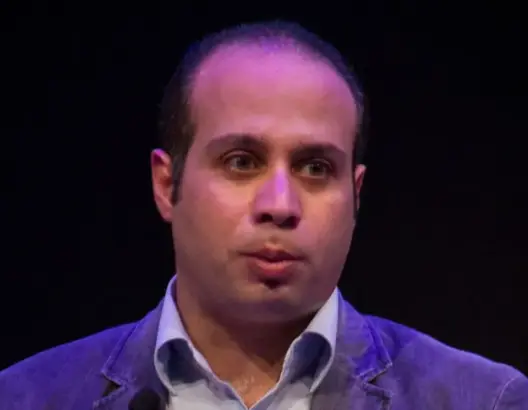 بعد اعتقال أخيه.. السلطات المصرية تعتقل مؤسس حركة “6 أبريل”