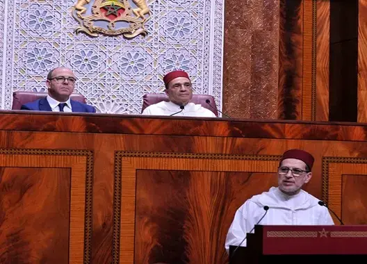 تقرير: المغاربة لا يثقون بالطبقة السياسية وبجهود محاربة الفساد