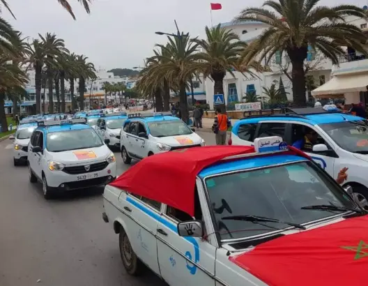 بعد توقفه لسنتين.. الداخلية تعلن استئناف دعم تجديد “الطاكسيات”
