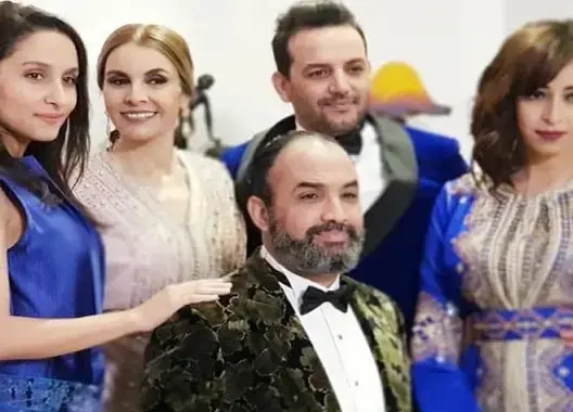 انتقادات لبطلة “الماضي لا يموت” بعد ظهورها بالصليب.. وسارة توضح