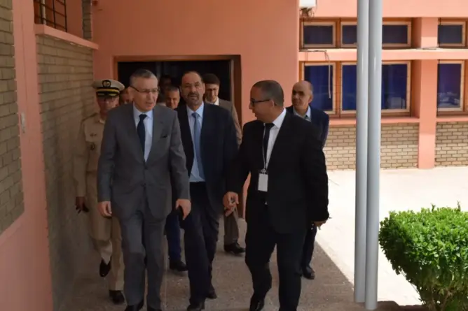 والي بني ملال يتفقد مركز الإعداد المادي للامتحانات ببني ملال