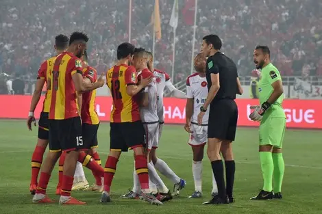 الوداد يتسلح بالخبراء في ندوة لتسليط الضوء على أخطاء الحكم جريشة