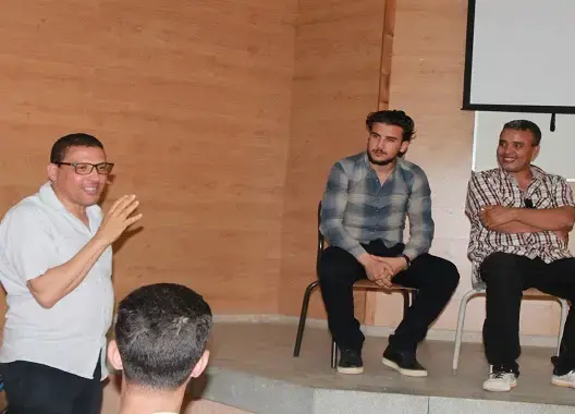 الأربعاء الثقافي.. مبادرة طلابية لإثارة قضايا اجتماعية داخل الجامعة ببني ملال (صور)
