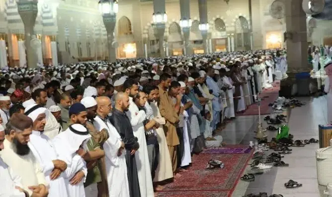 مصر تحدد صلاة التراويح بالمساجد في رمضان في حدود نصف ساعة بعد صلاة العشاء
