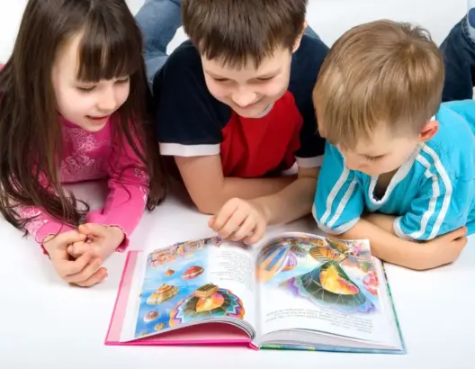 كيف يؤثر طلاق الوالدين على صحة الأطفال؟