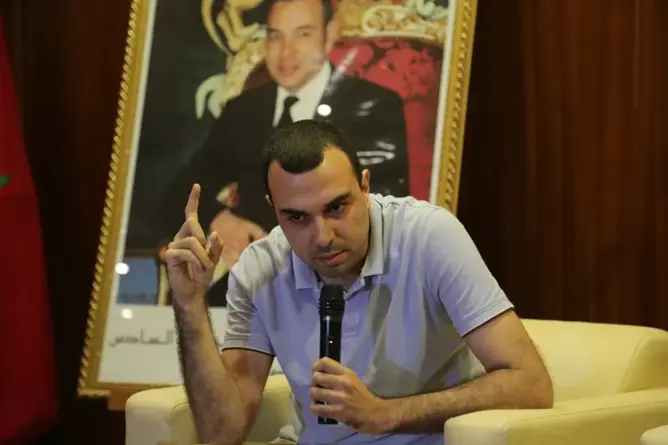 خالد أشيبان: وجود عراب أو ديكتاتور متنور ضروري داخل كل حزب