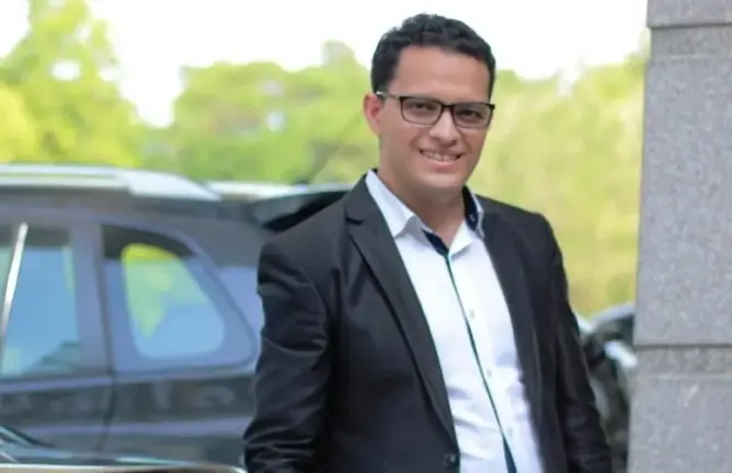 أستراليا تمنح باحثا شابا من تزنيت منحة بملايين السنتيمات