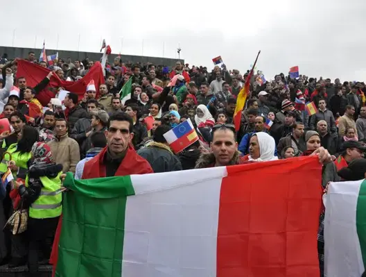 بنعتيق يطلق ثاني محطة من الشباك الوحيد لمغاربة العالم بإيطاليا