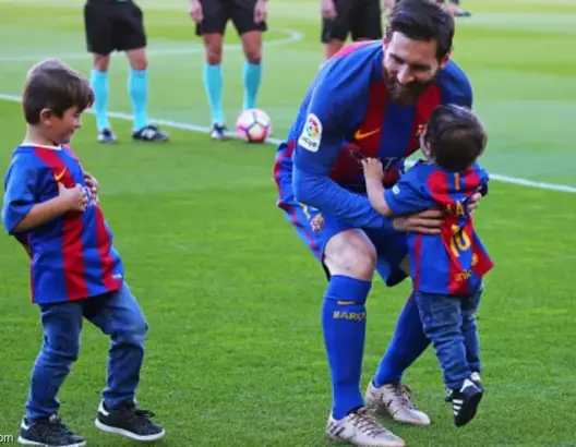 ميسي يكشف أن ابنه معجب بفريق ريال مدريد