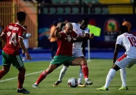 “نيران صديقة” تمنح الأسود فوزا صعبا أمام نامبيا