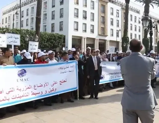 اتحاد مهني للتأمين يضرب عن العمل ويحتج بإغلاق شركات التأمين