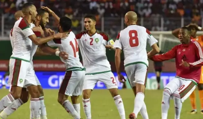 “الكاف” يعلن عن حكم قمة الأسود وجنوب إفريقيا